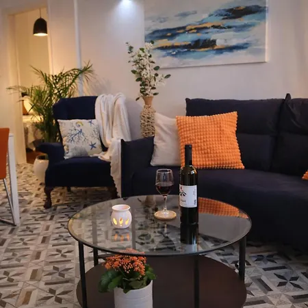 Clio House Stylish 2br Boutique Walk To * Limassol
