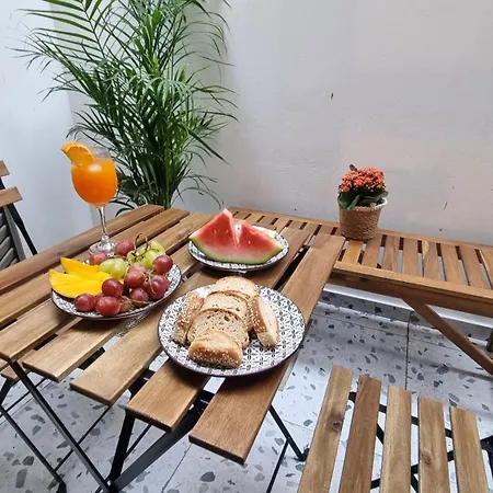 Clio House Stylish 2br Boutique Walk To